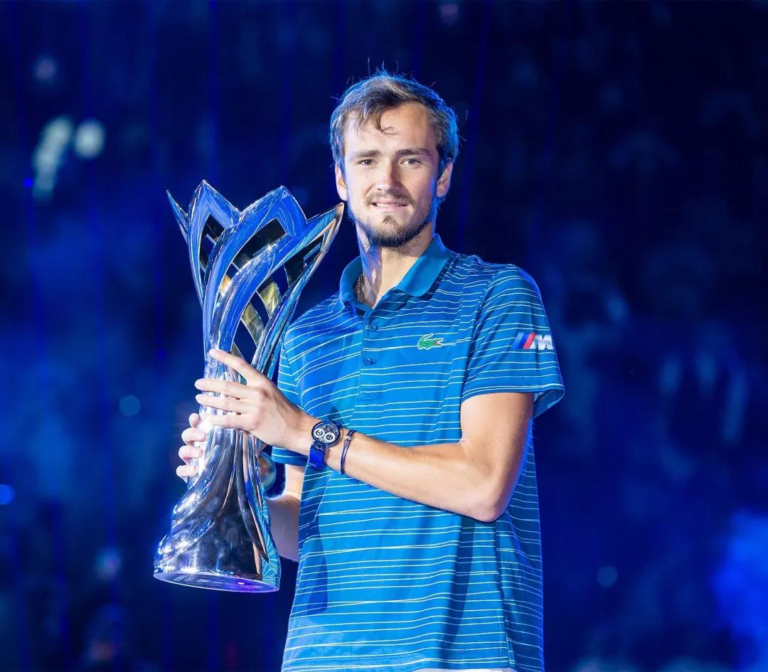 阿扎伦卡在德国队比赛中败北,战术调整引发热议!的简单介绍 阿扎伦卡在德国队比赛中败北,战术调整引发热议!的简单介绍